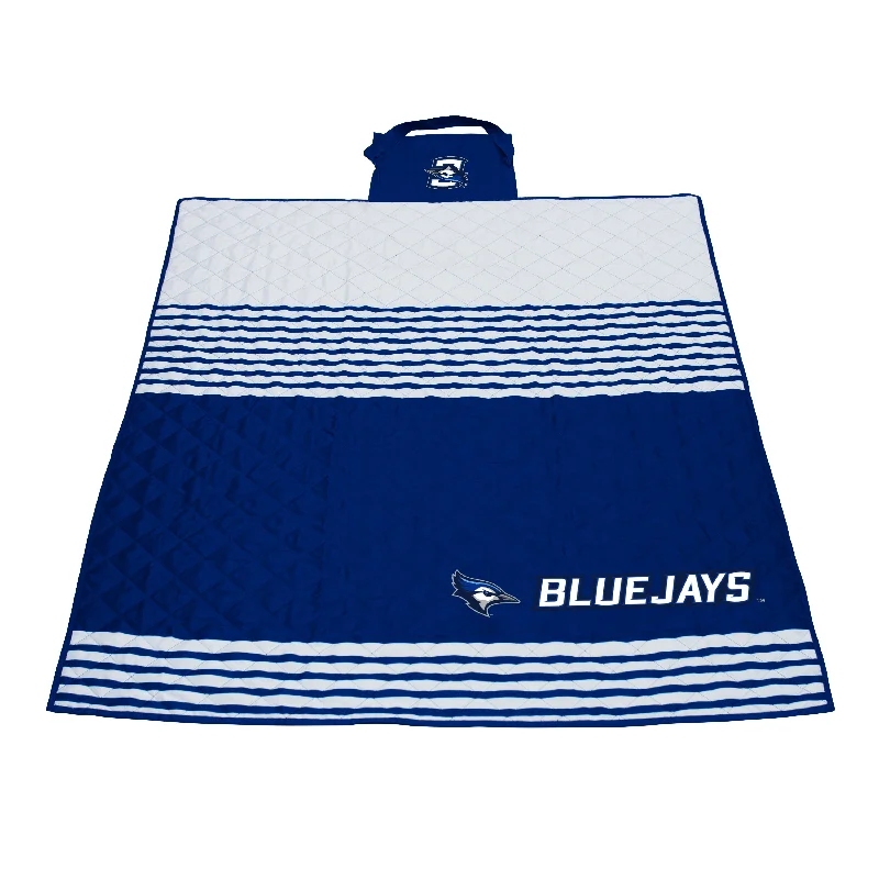 Personalized team blankets for family sports nights-Creighton Outdoor Blanket